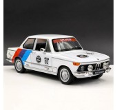Металлическая модель BMW 2002 tii/ БМВ 1:18