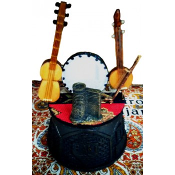 Национальный сувенир "Тар, каманча и гавал" с мелодией гимна